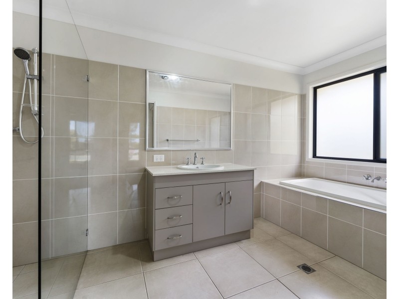 67 Kingsthorpe-Glencoe Road, Kingsthorpe QLD 4400