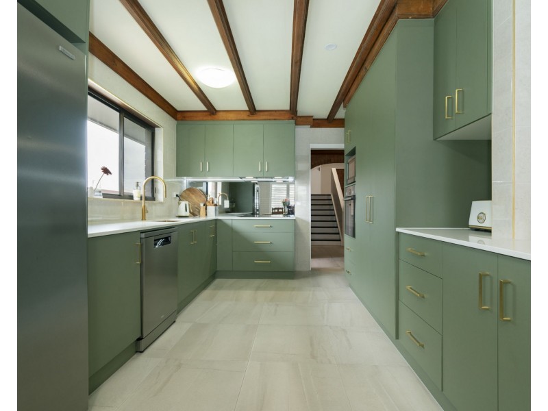 417 Hume Street, Kearneys Spring QLD 4350