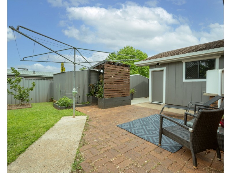 417 Hume Street, Kearneys Spring QLD 4350