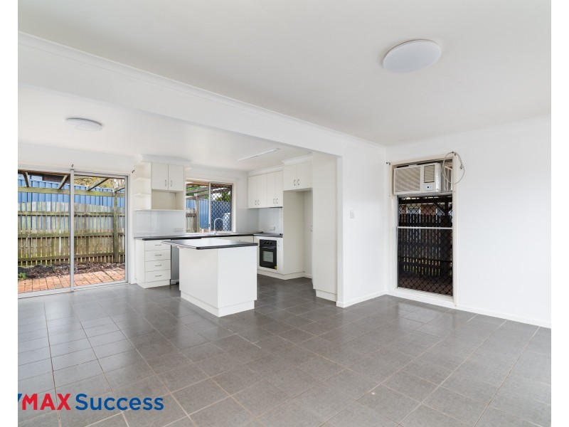 11 Wine Drive, Wilsonton Heights QLD 4350