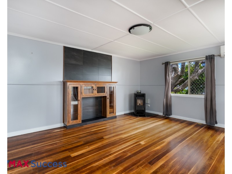 16 Erbacher Street, Centenary Heights QLD 4350