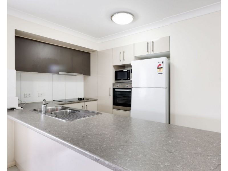 2/184 West Street, South Toowoomba QLD 4350