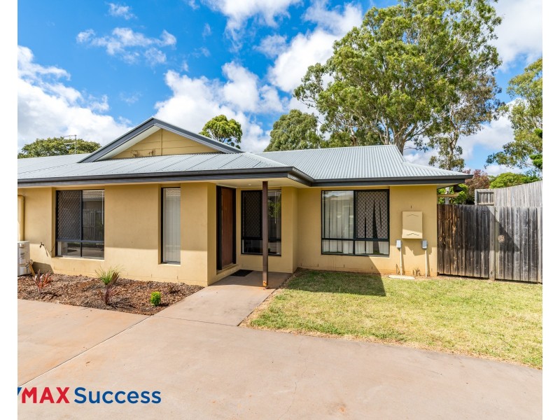 2/16 Barwick Court, Wilsonton Heights QLD 4350
