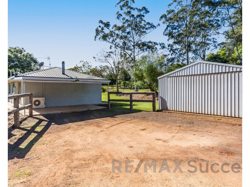 12 Benn Court, Highfields QLD 4352