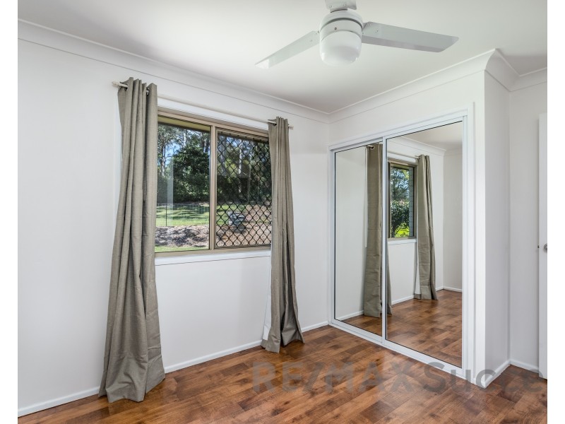 12 Benn Court, Highfields QLD 4352