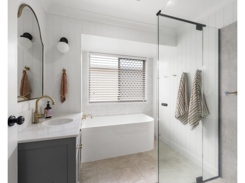 5 Reis Road, Highfields QLD 4352