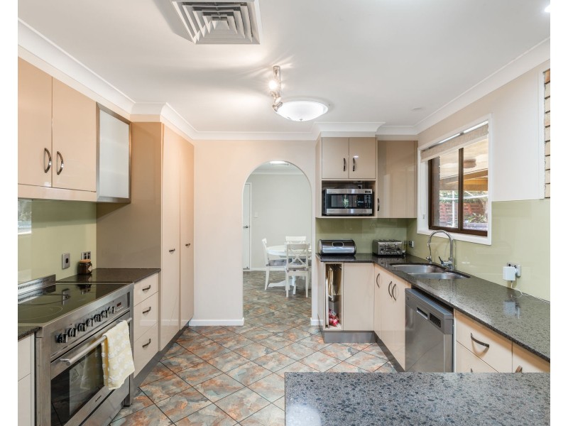 4 Binda Drive, Cranley QLD 4350