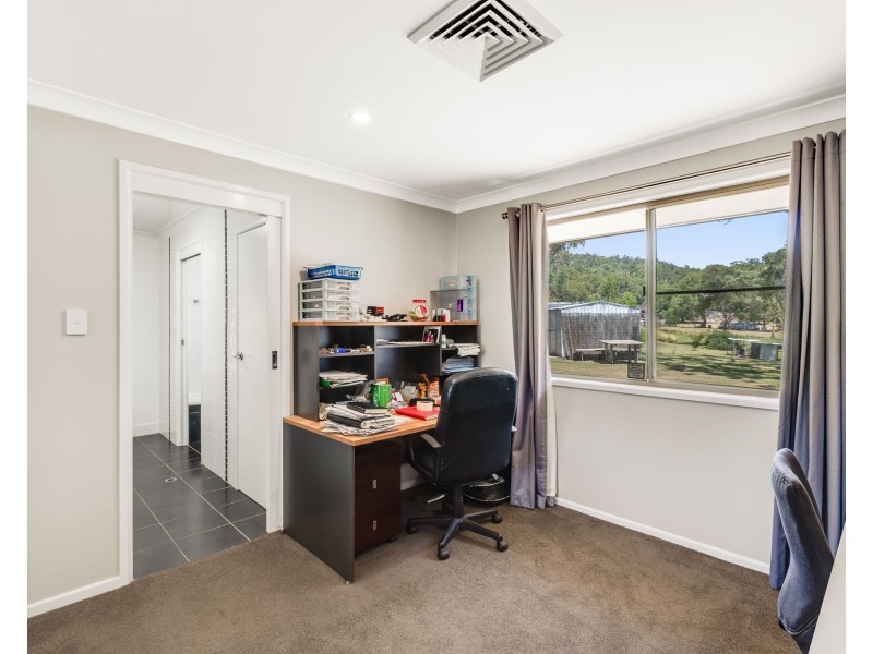 4 Binda Drive, Cranley QLD 4350