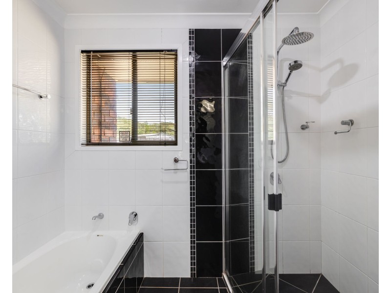 4 Binda Drive, Cranley QLD 4350