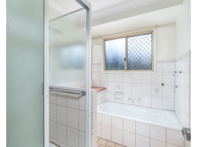 5 Baron Court, Wilsonton QLD 4350