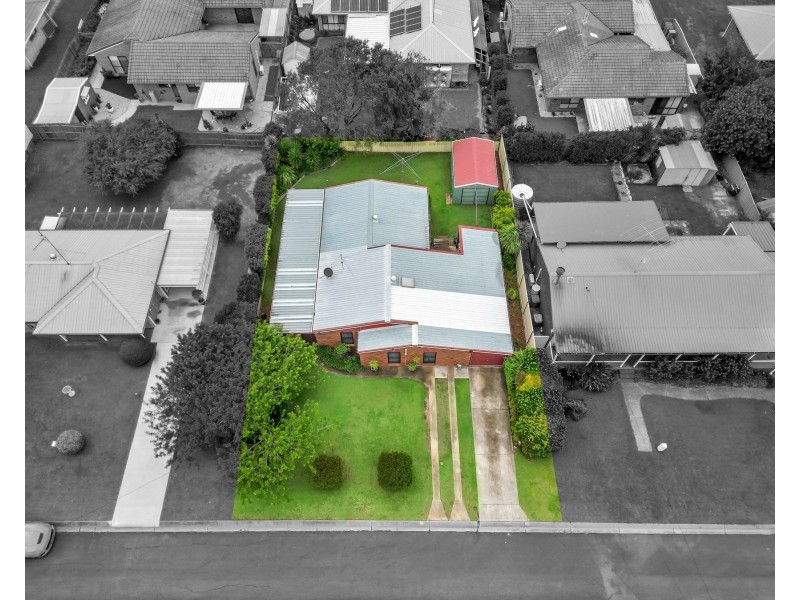 14 Sapphire Court, Kearneys Spring QLD 4350