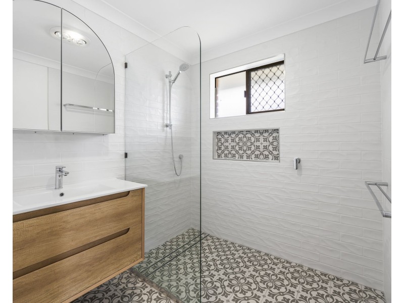 9 George Street, Kingsthorpe QLD 4400