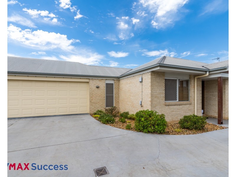 2/3 Jewell Street, Centenary Heights QLD 4350