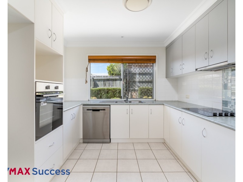 2/3 Jewell Street, Centenary Heights QLD 4350