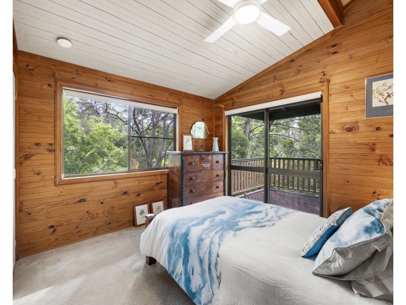 18 Grey Gums Drive, Blue Mountain Heights QLD 4350