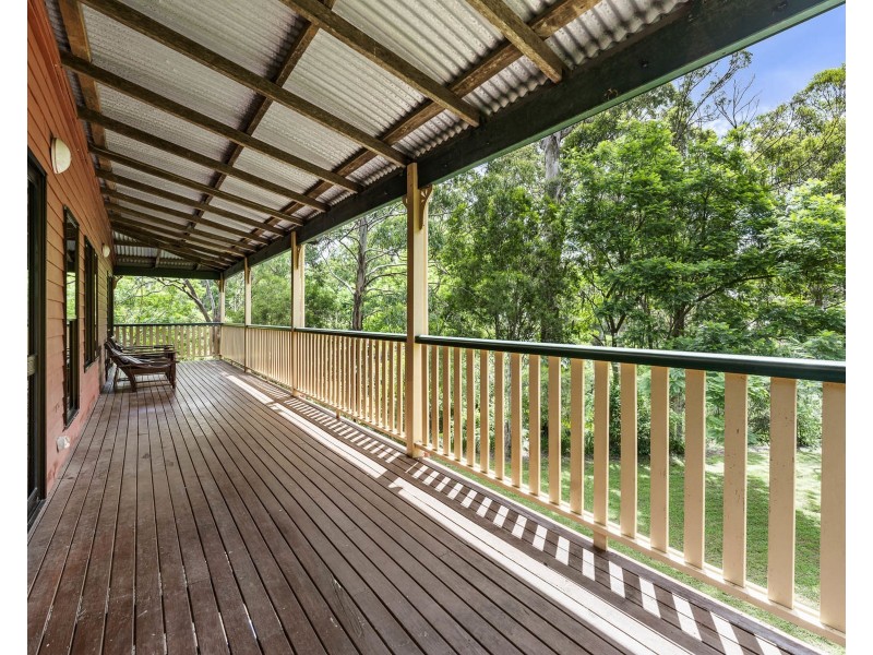 18 Grey Gums Drive, Blue Mountain Heights QLD 4350