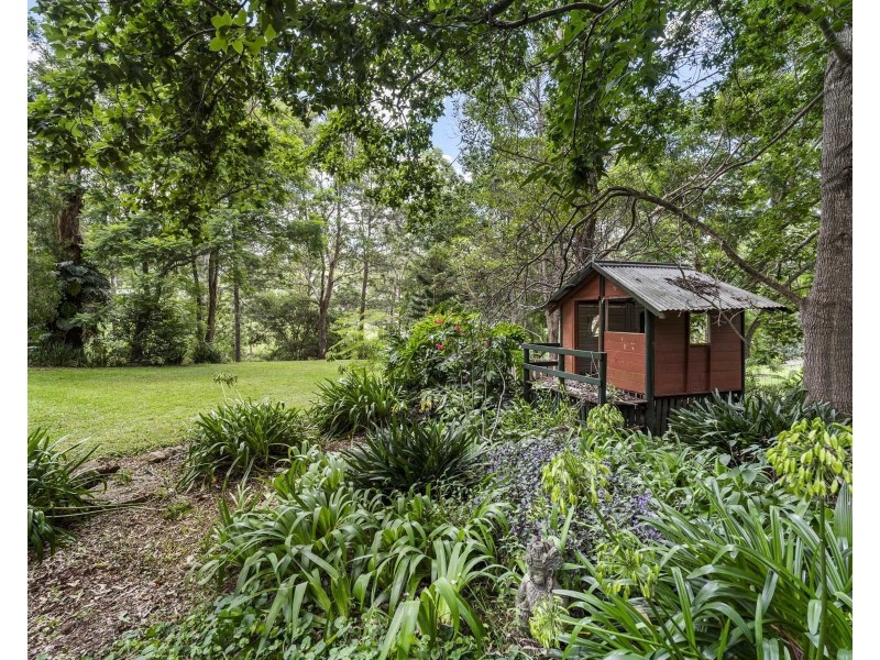 18 Grey Gums Drive, Blue Mountain Heights QLD 4350