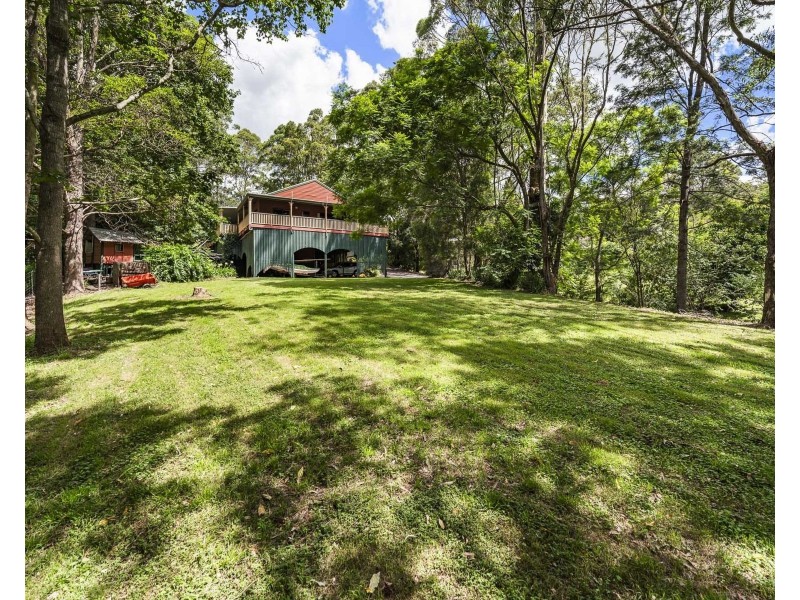 18 Grey Gums Drive, Blue Mountain Heights QLD 4350