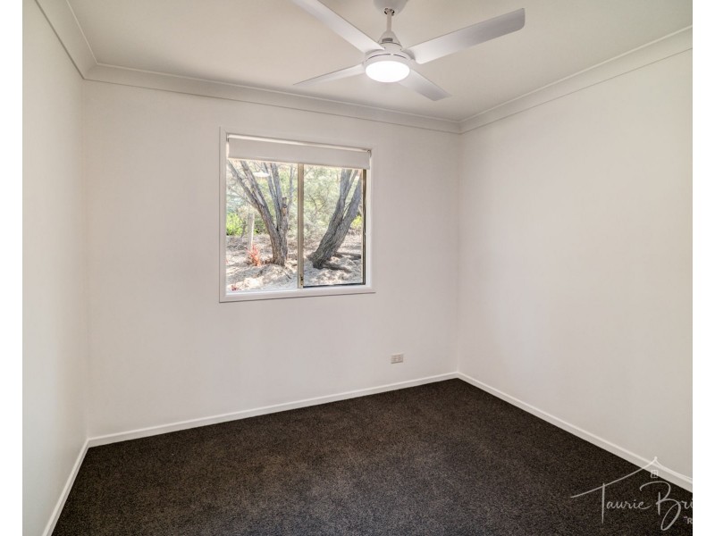 33 Andrews Court, Regency Downs QLD 4341