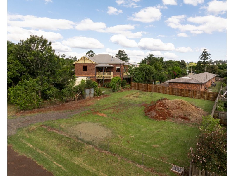 8 Thiess Street, Drayton QLD 4350