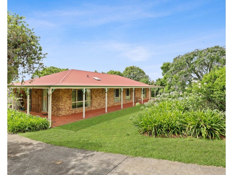 5 Pamela Court, Highfields QLD 4352