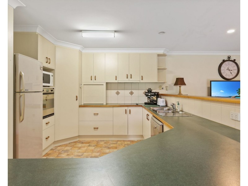 5 Pamela Court, Highfields QLD 4352