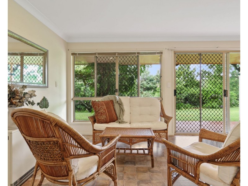 5 Pamela Court, Highfields QLD 4352