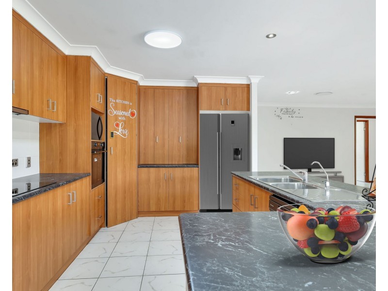 21 Willis Road, Meringandan West QLD 4352