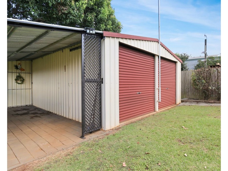 32 Vanity Street, Rockville QLD 4350