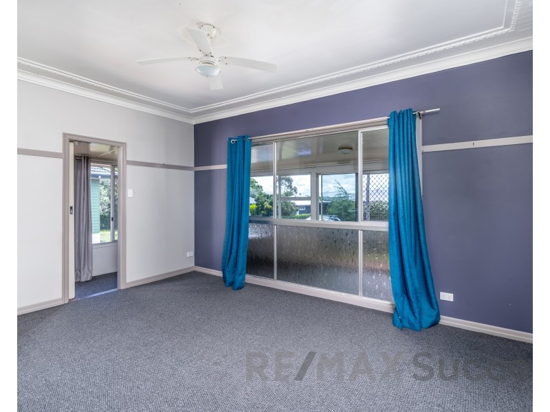 27 Blackdown Street, Harristown QLD 4350