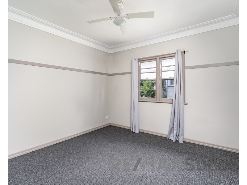 27 Blackdown Street, Harristown QLD 4350