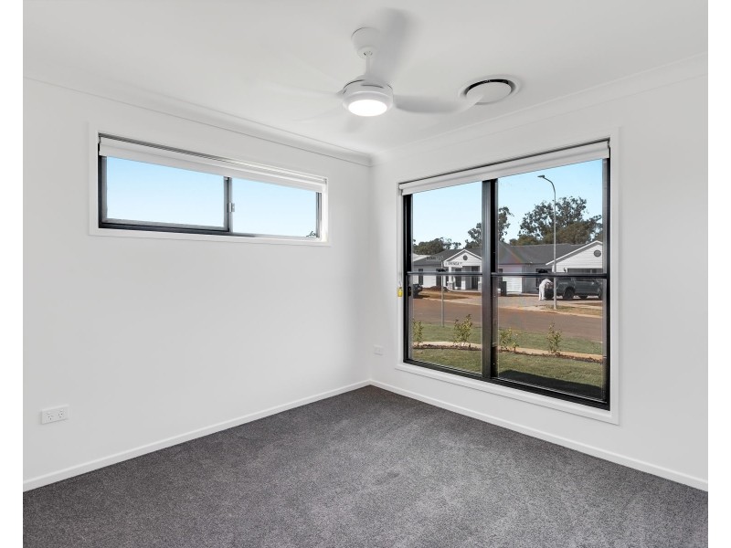 2 McEwan Crescent, Kearneys Spring QLD 4350