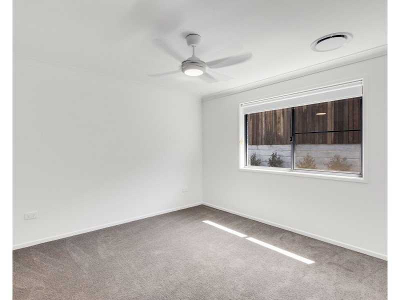 2 McEwan Crescent, Kearneys Spring QLD 4350