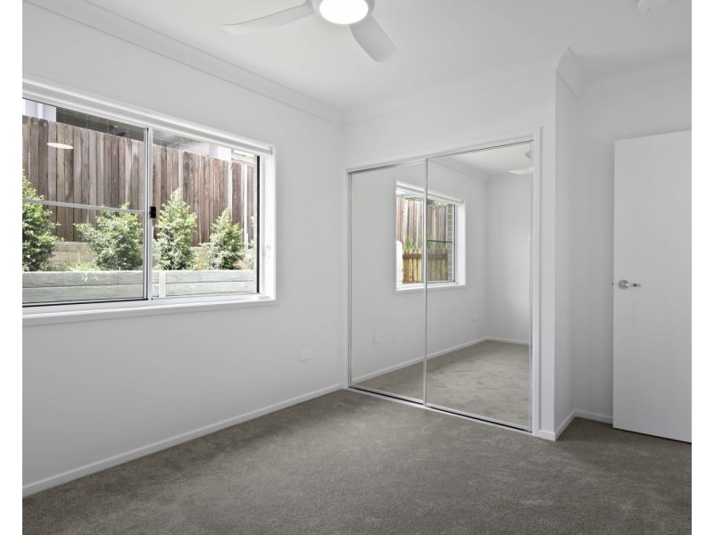 10 McEwan Crescent, Kearneys Spring QLD 4350