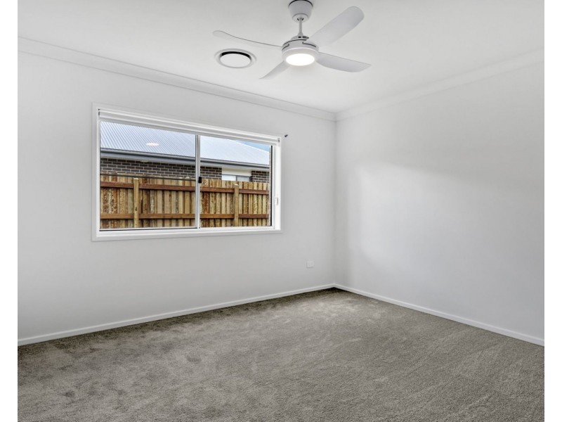 10 McEwan Crescent, Kearneys Spring QLD 4350