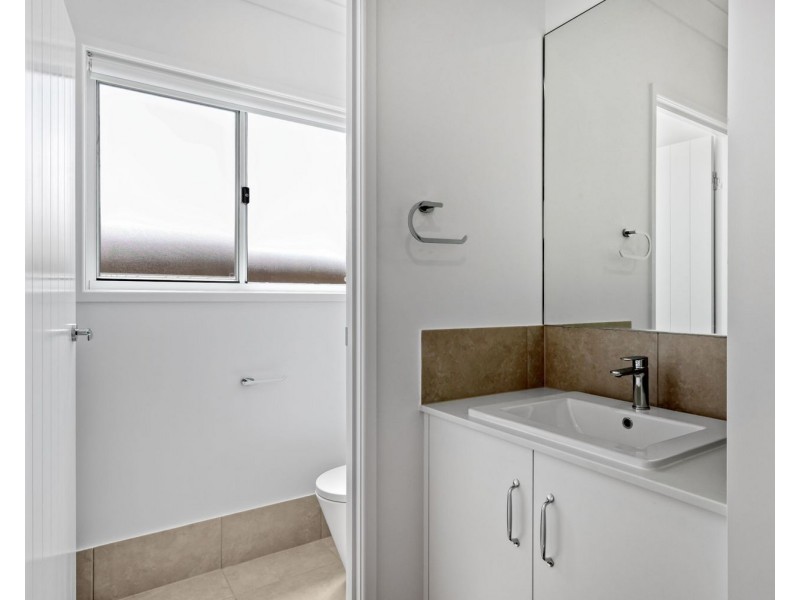 10 McEwan Crescent, Kearneys Spring QLD 4350