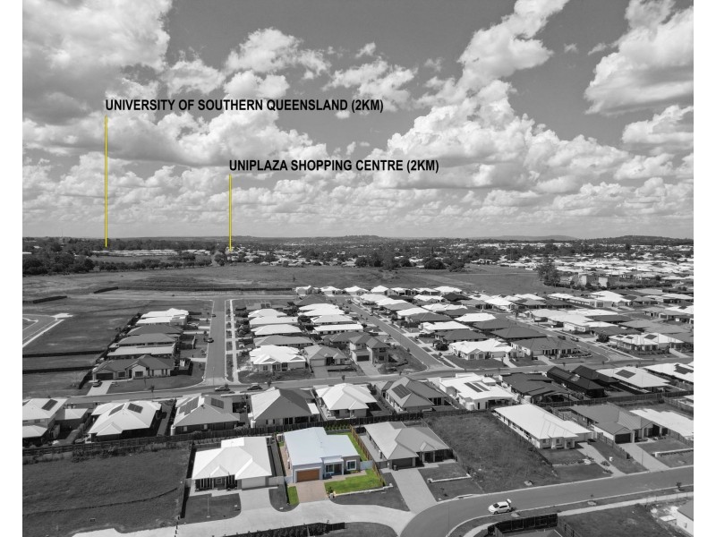 10 McEwan Crescent, Kearneys Spring QLD 4350