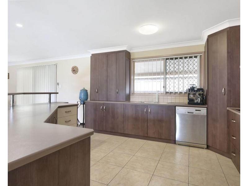 2 Japonica Street, Newtown QLD 4350