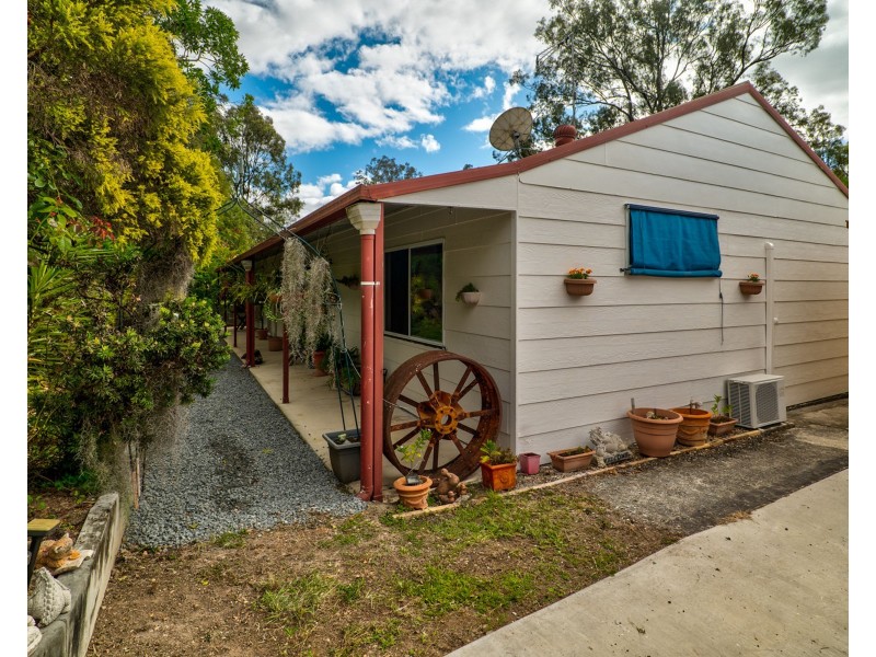 11 Andrews Court, Regency Downs QLD 4341