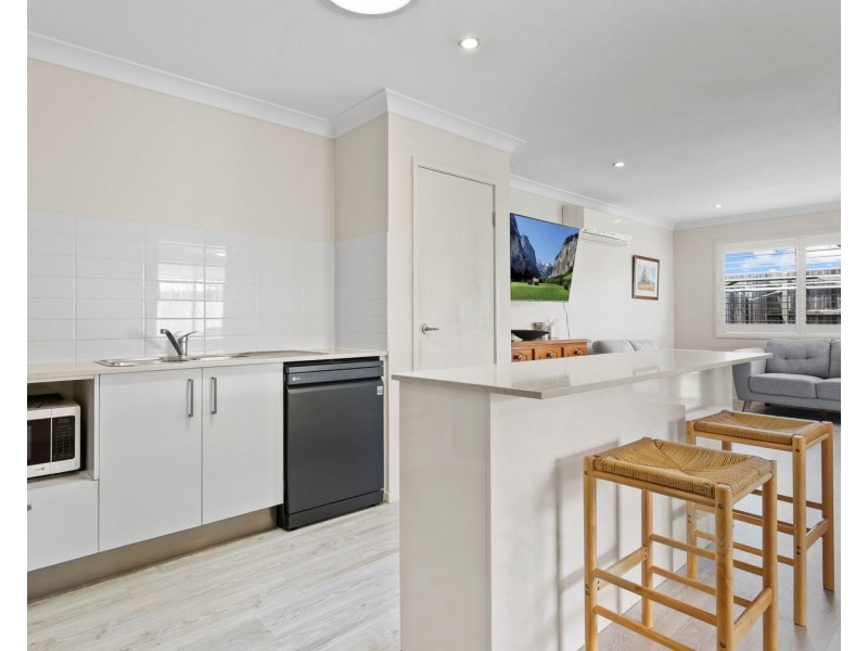 2/24 Sanctuary Drive, Cranley QLD 4350