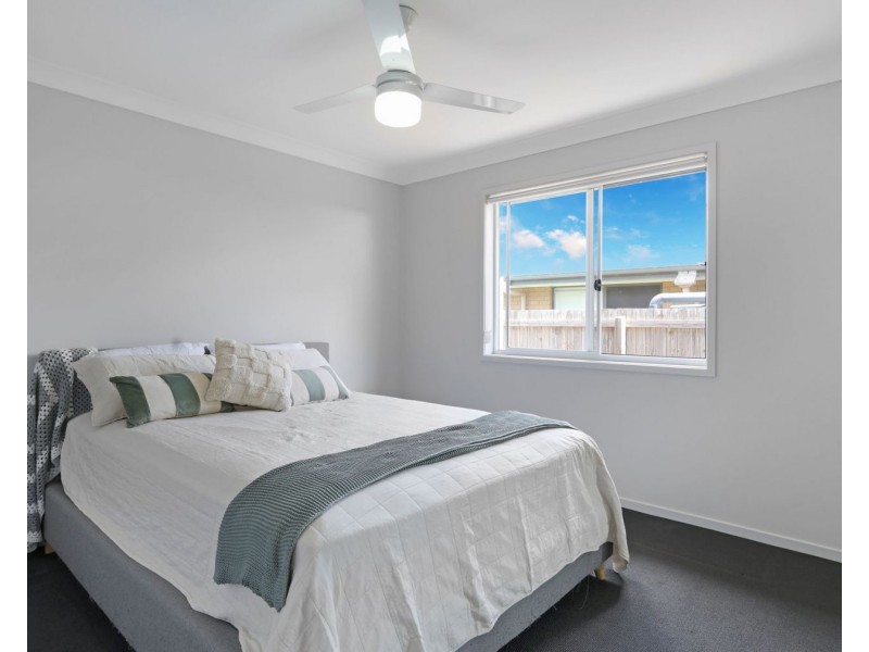 6 Downs St., Glenvale QLD 4350