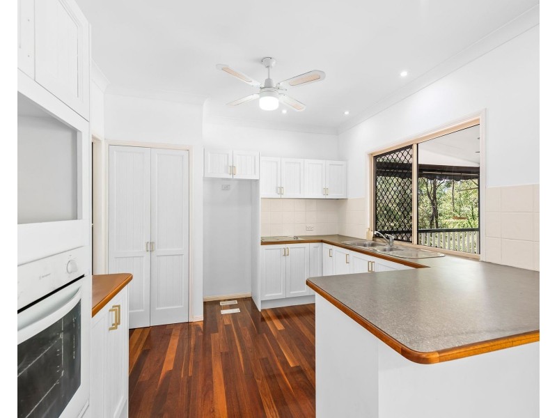 23 Australia II Drive, Kensington Grove QLD 4341