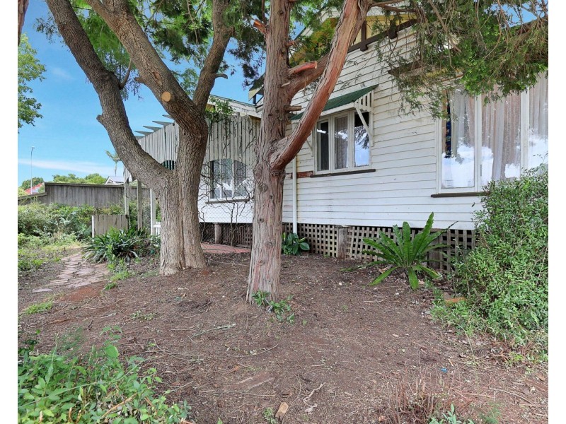 165 Holberton Street, Newtown QLD 4350