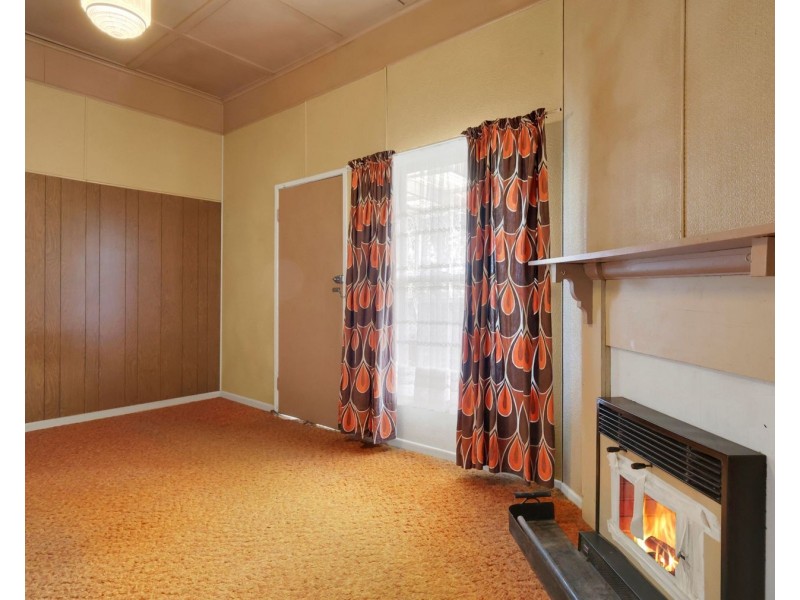 165 Holberton Street, Newtown QLD 4350