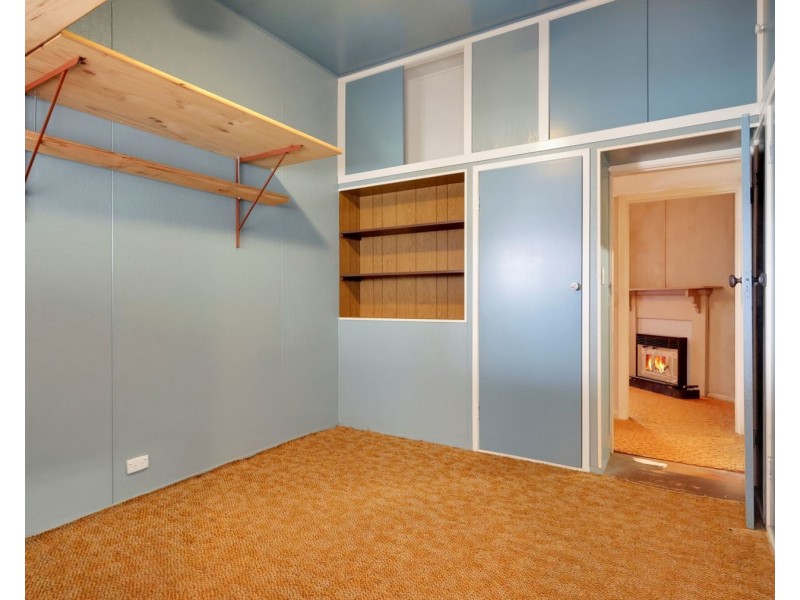 165 Holberton Street, Newtown QLD 4350