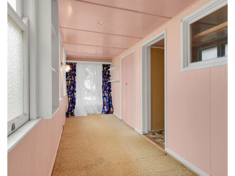 165 Holberton Street, Newtown QLD 4350