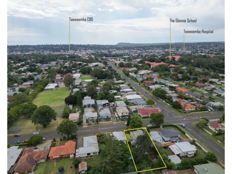 165 Holberton Street, Newtown QLD 4350