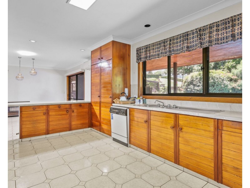 16 Dorge Street, Middle Ridge QLD 4350