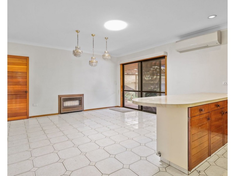 16 Dorge Street, Middle Ridge QLD 4350