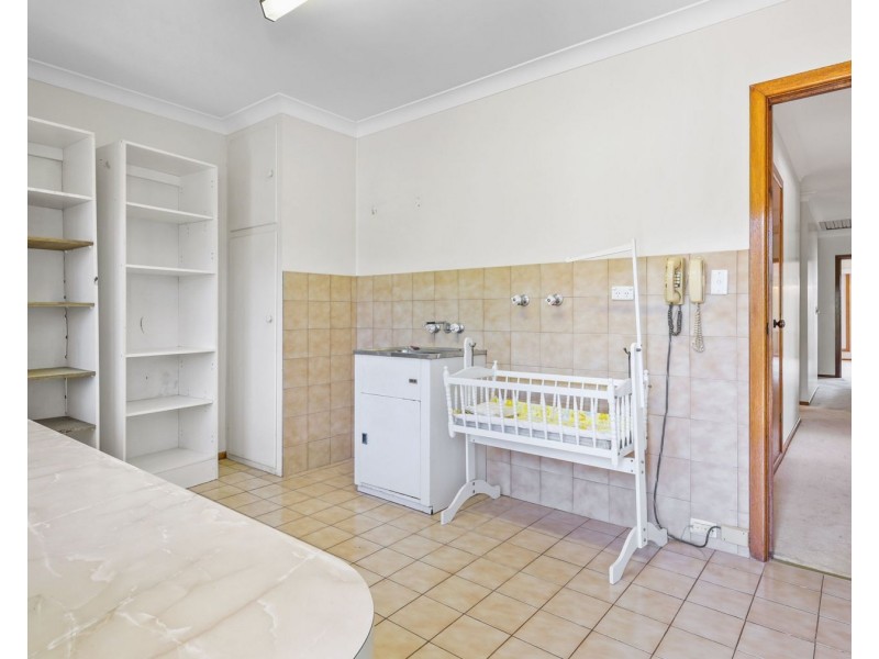 16 Dorge Street, Middle Ridge QLD 4350